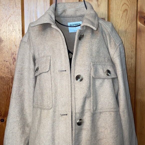 Old navy tan cream colored flannel size small wool polyester warm fall shacket - Picture 2 of 5